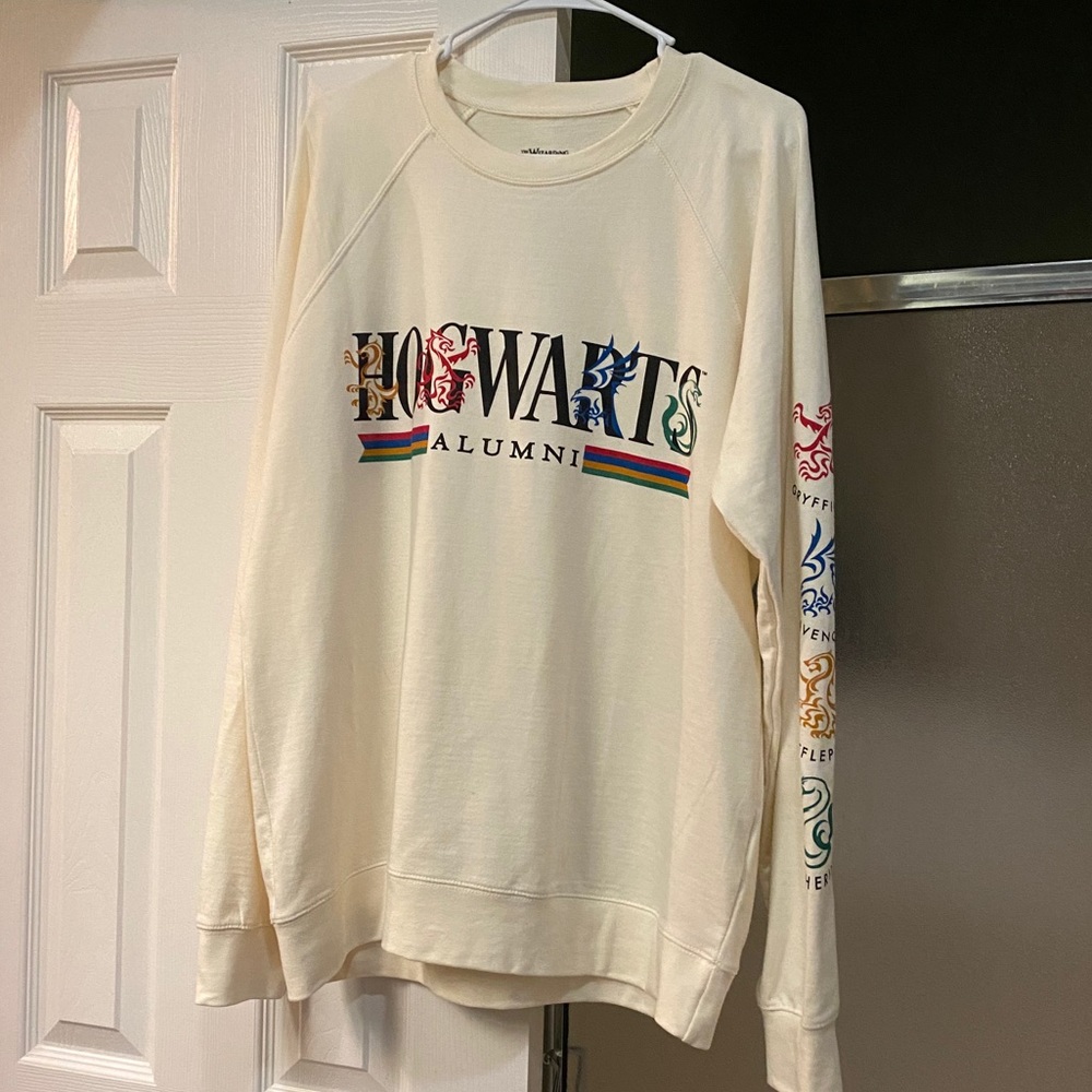 Harry Potter Hogwarts Alumni sweatshirt